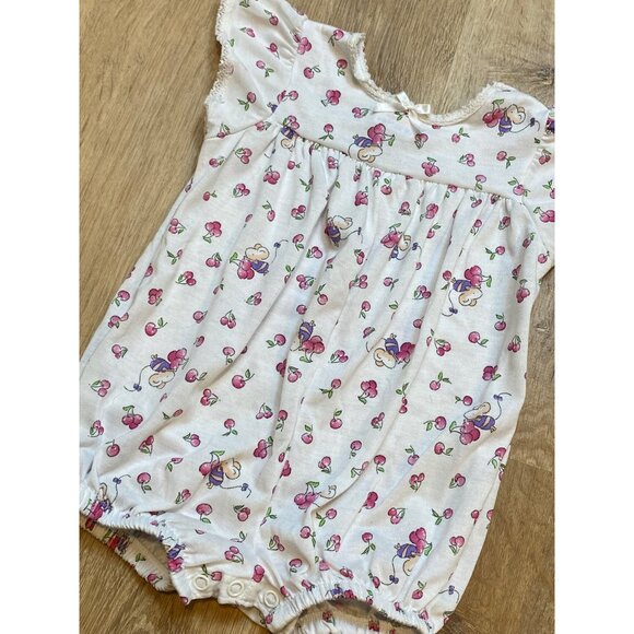 Vintage 90s Carters 12-18M Baby Girl White Romper With Cherry & Mouse Print USA - Picture 3 of 7